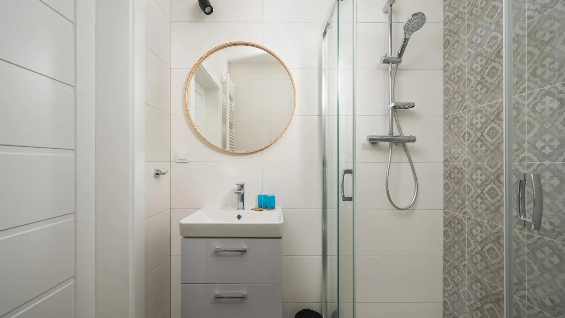 Praga Poludnie 2-Bedroom Apartment Warsaw
