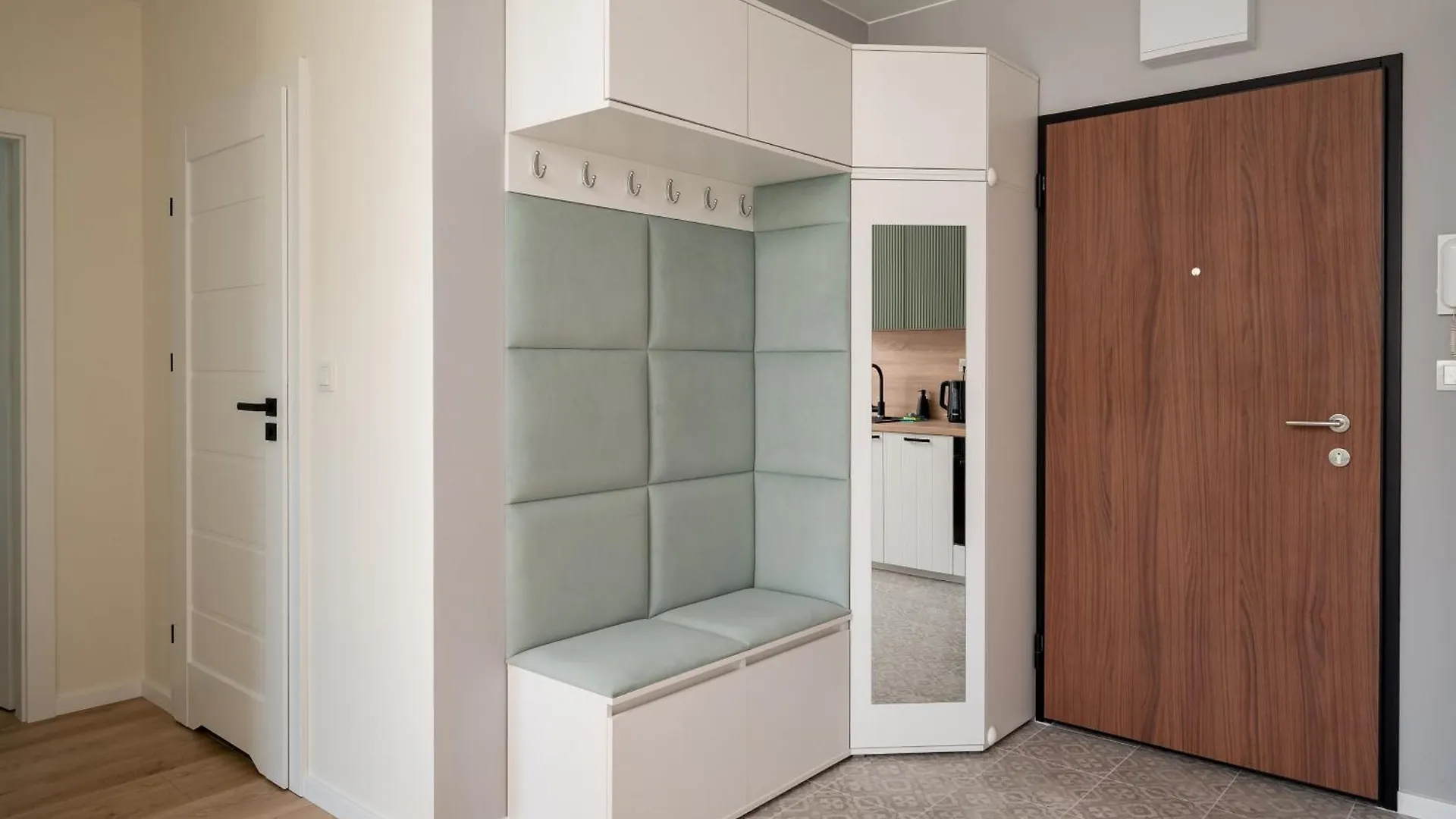 Praga Poludnie 2-Bedroom Apartment Warsaw 0*,  Poland
