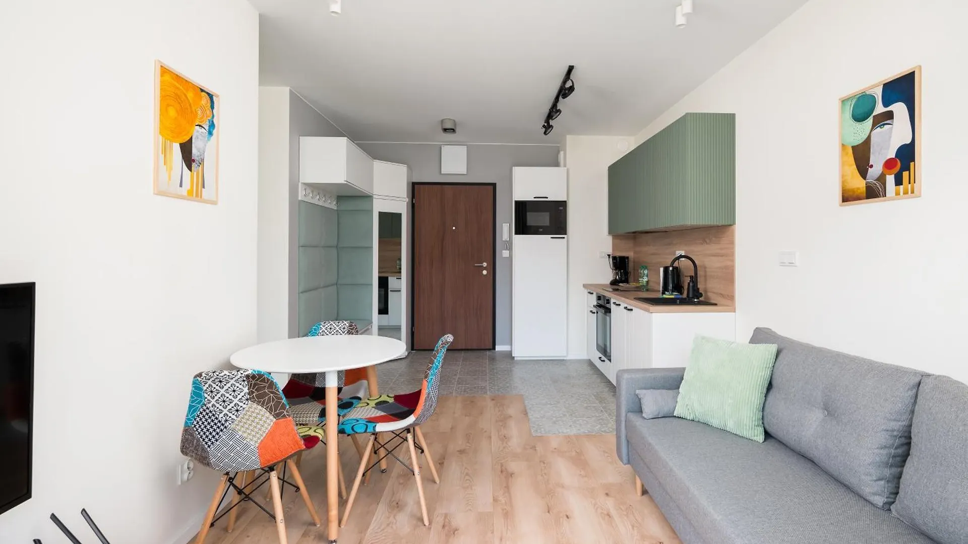 Praga Poludnie 2-Bedroom Apartment Warsaw