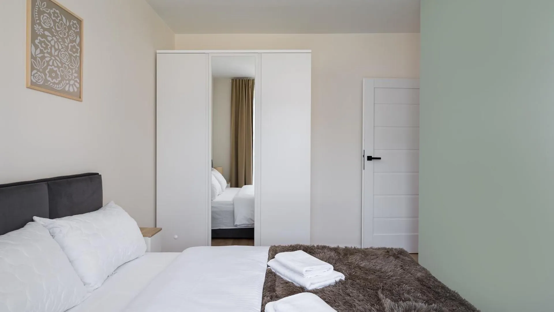 Praga Poludnie 2-Bedroom Apartment Warsaw Poland