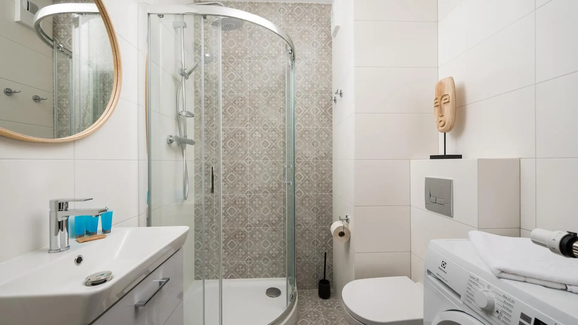Praga Poludnie 2-Bedroom Apartment Warsaw
